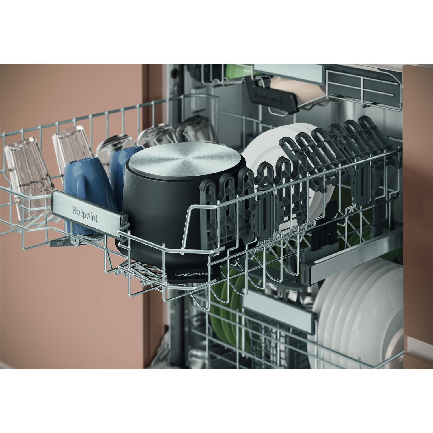 Hotpoint H8IHP42LUK Built In Dishwasher - 14 Place Settings thumbnail image
