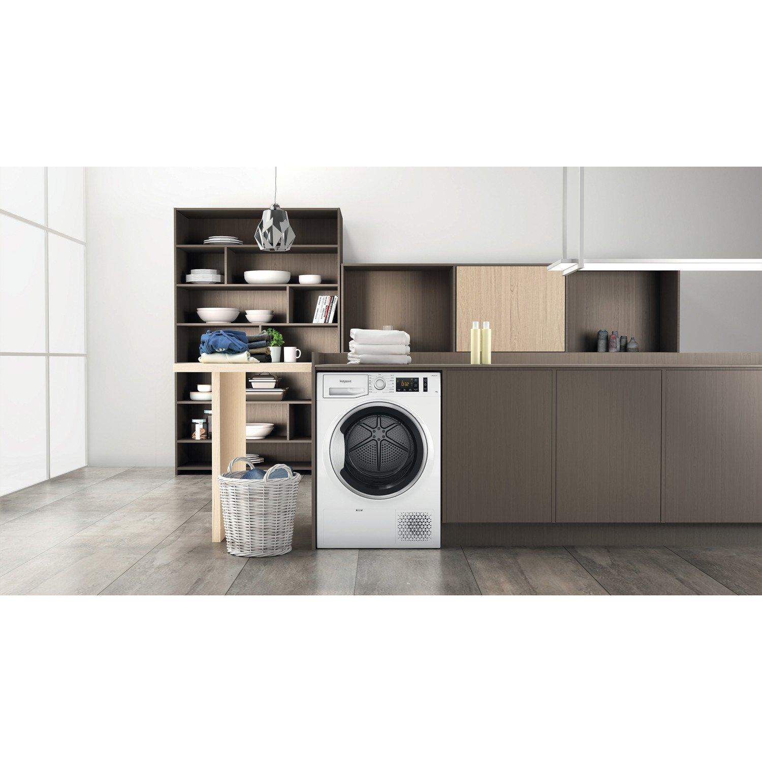 Hotpoint NTSM1182SKUK 8kg Heat Pump Tumble Dryer - White thumbnail image
