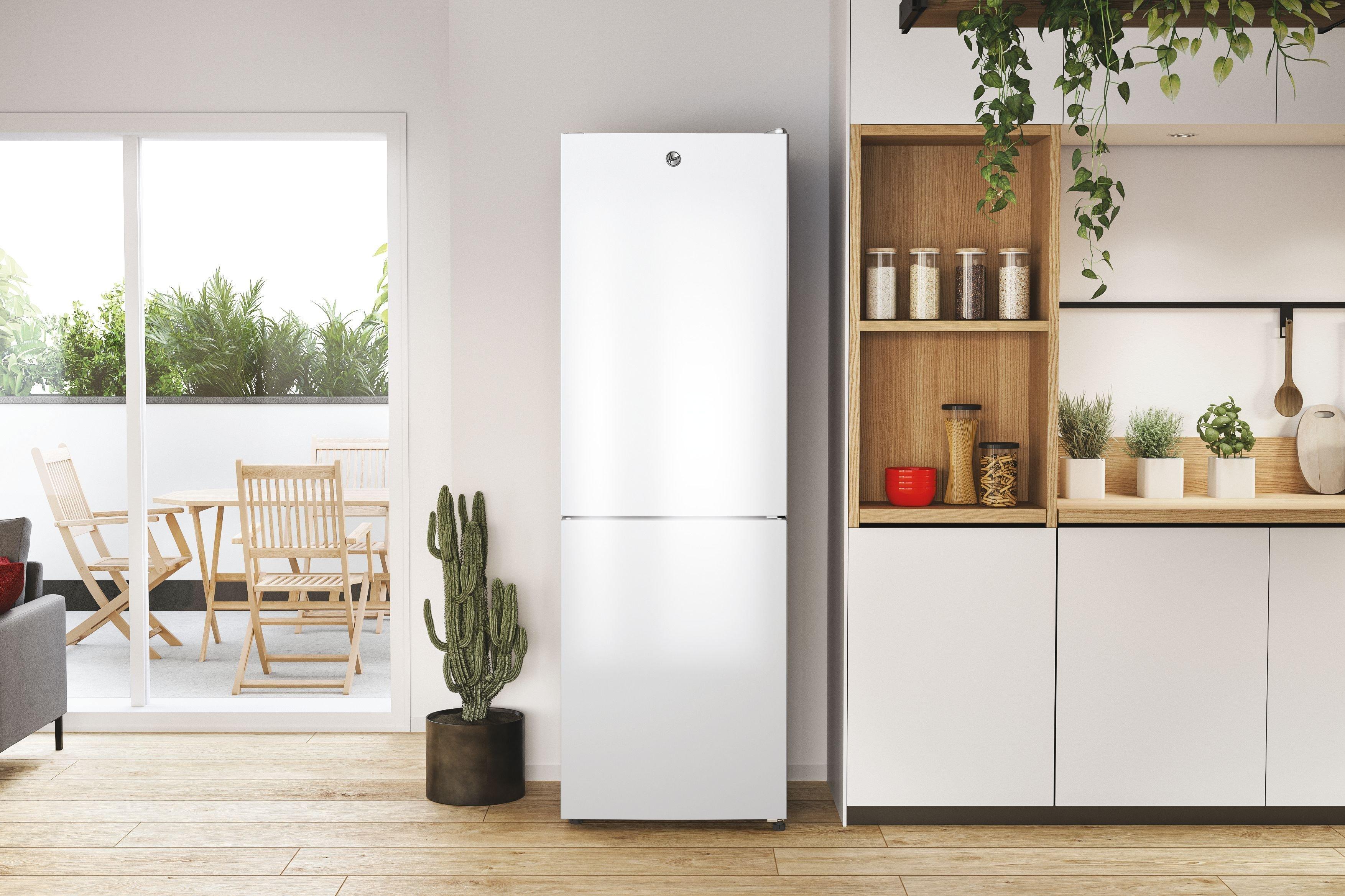 Hoover HOCE3T618EWKR 59.5cm 60/40 Frost Free Fridge Freezer - White thumbnail image
