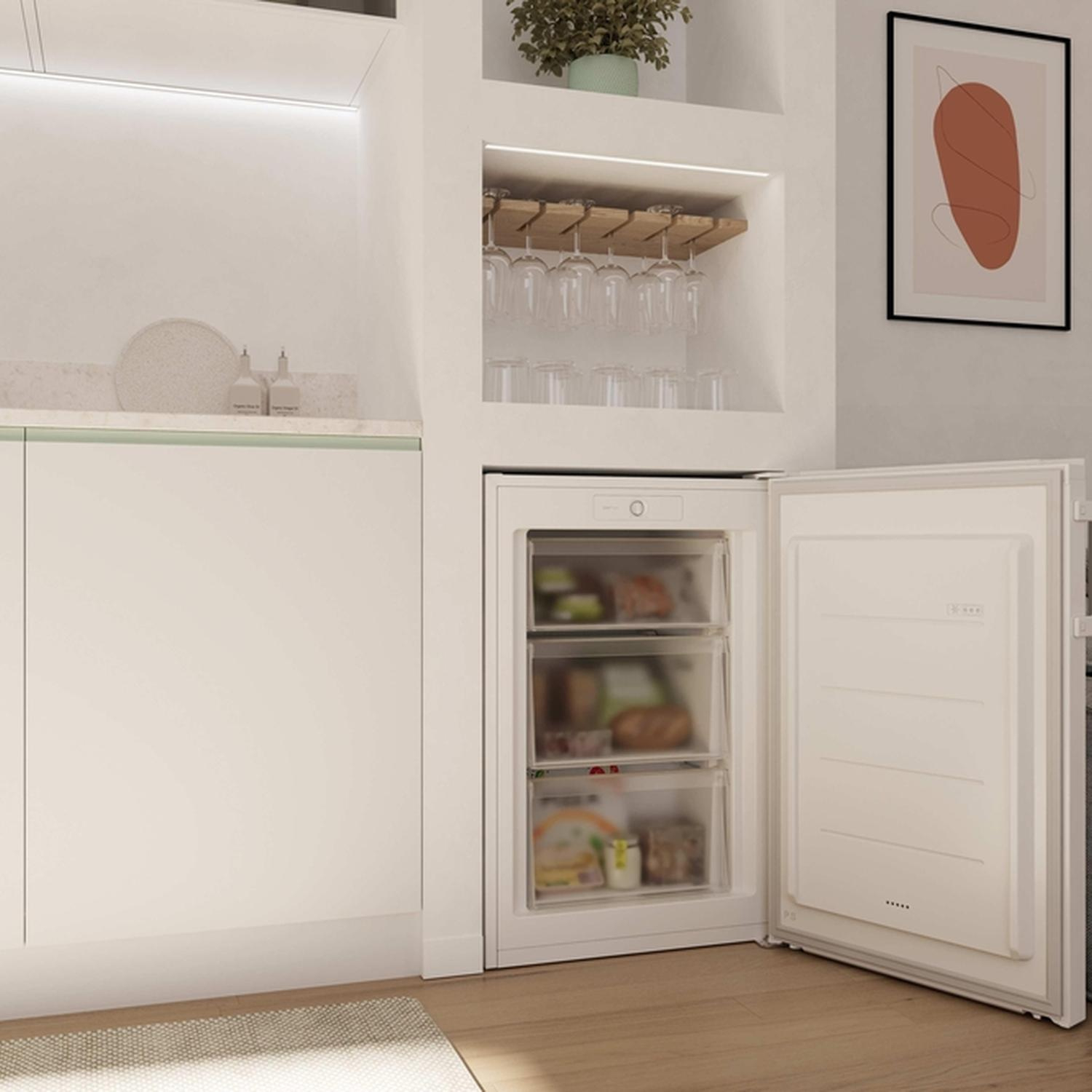 Hoover HONUQ2L58EWHK 54.5cm Low Frost Undercounter Freezer - White thumbnail image