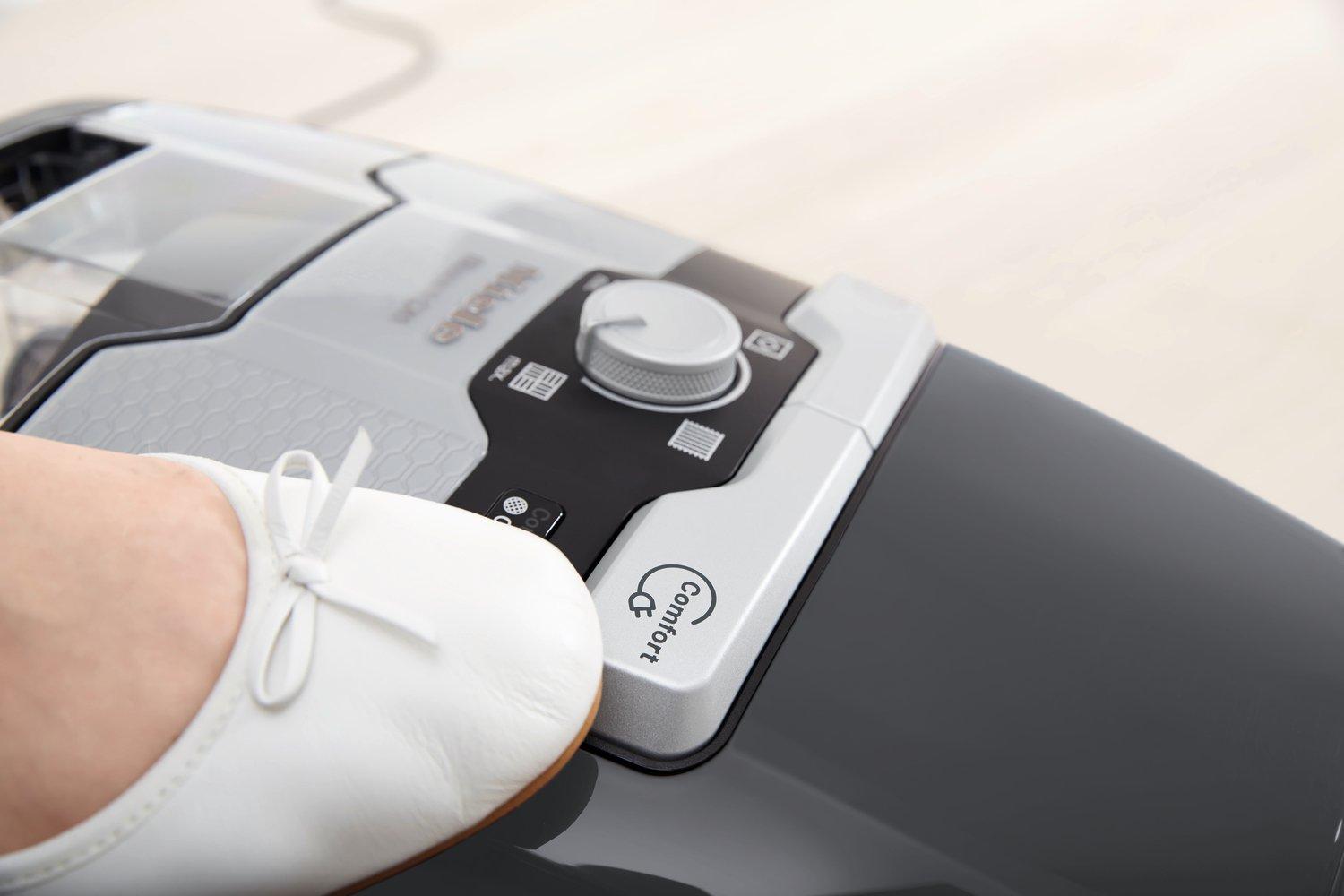 Miele CX1BLIZ_CAT_DOG Blizzard Comfort Cat & Dog Cylinder Vacuum Cleaner - Grey thumbnail image