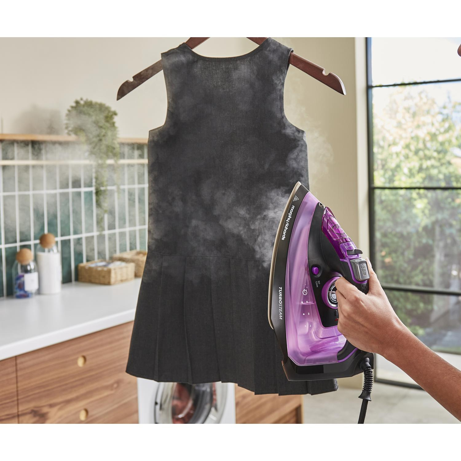Morphy Richards 303140 Turbosteam 2800W Steam Iron thumbnail image