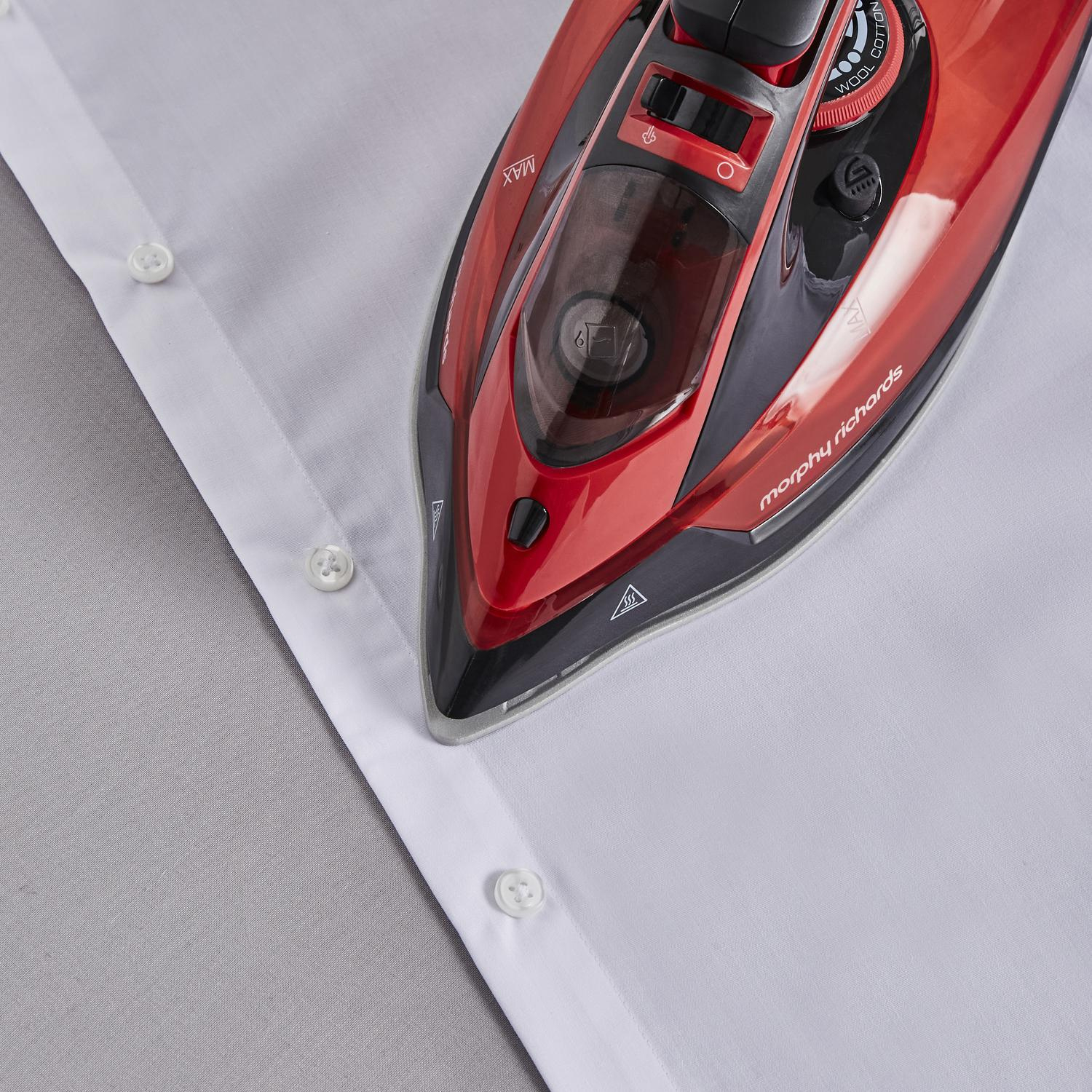 Morphy Richards 303250 EasyCharge Cordless Steam Iron - Red thumbnail image