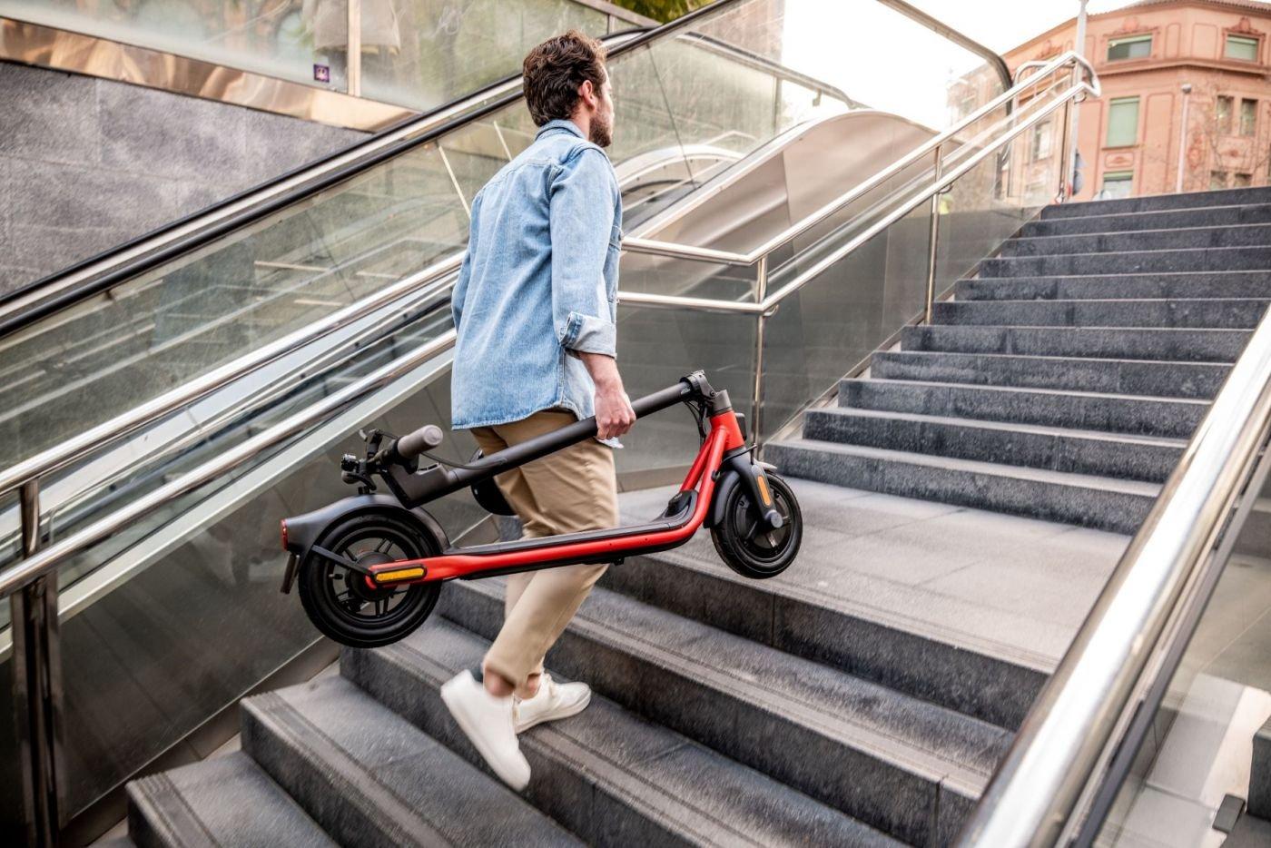Ninebot D18E Kickscooter - Orange thumbnail image