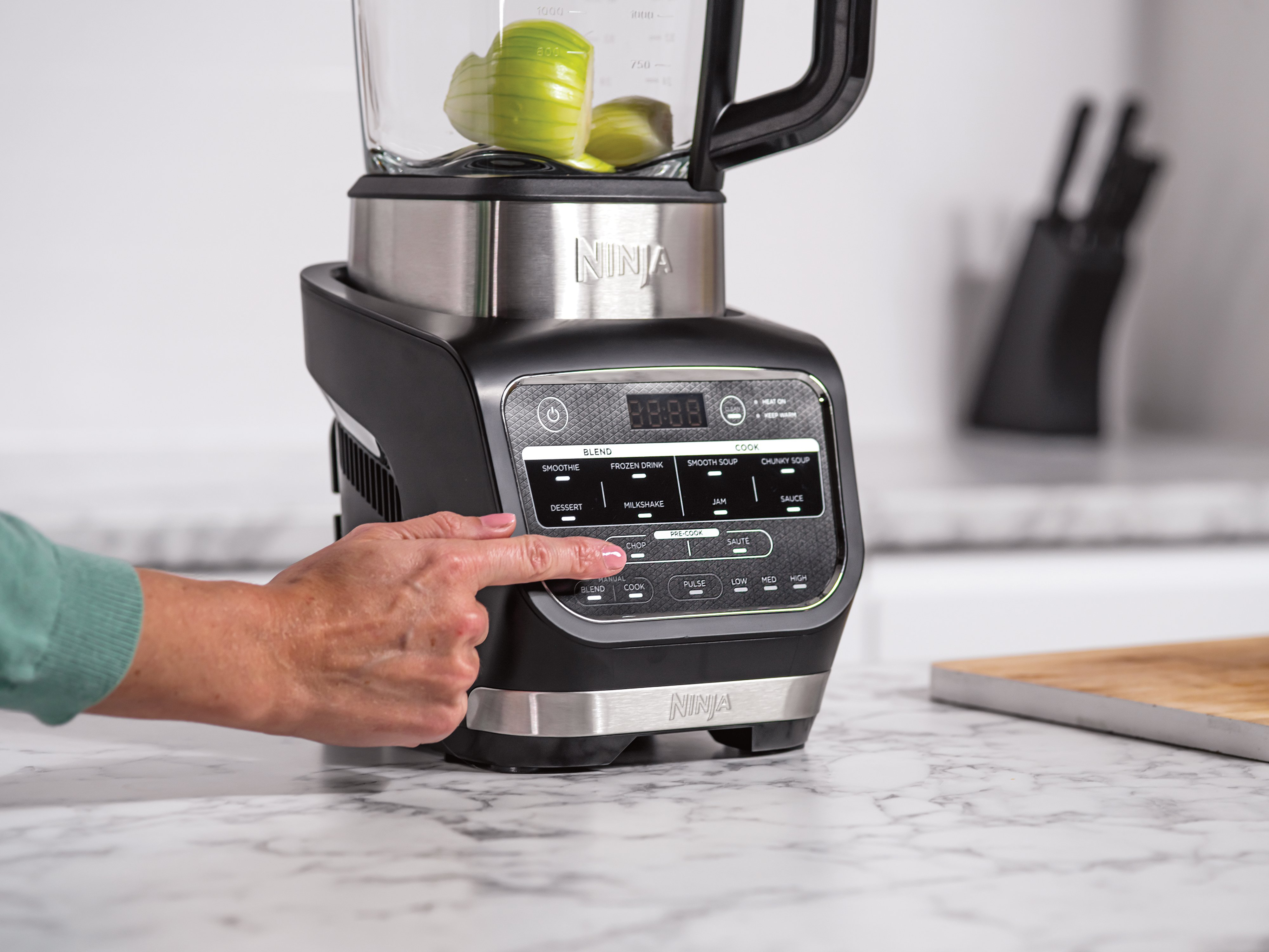Ninja HB150UK Hot and Cold Blender and Soup Maker thumbnail image