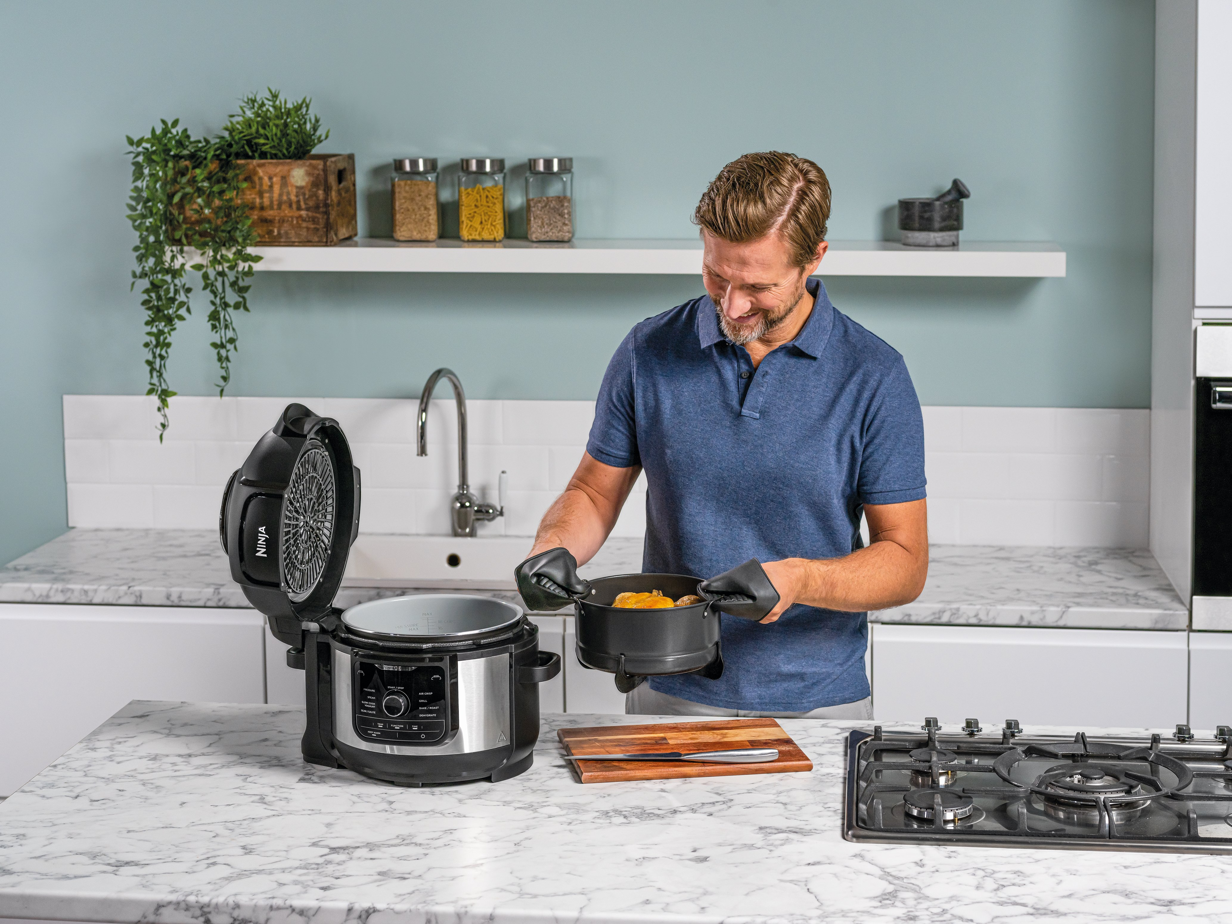 Ninja OP350UK Foodi 9-in-1 Multi-Cooker 6L - Black/Sliver thumbnail image