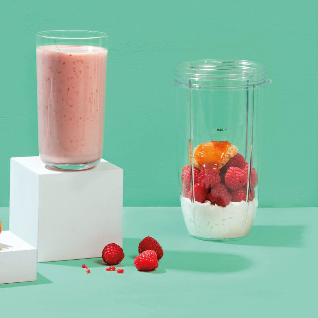 Nutribullet NB-201S 900 Series Blender - Champagne thumbnail image
