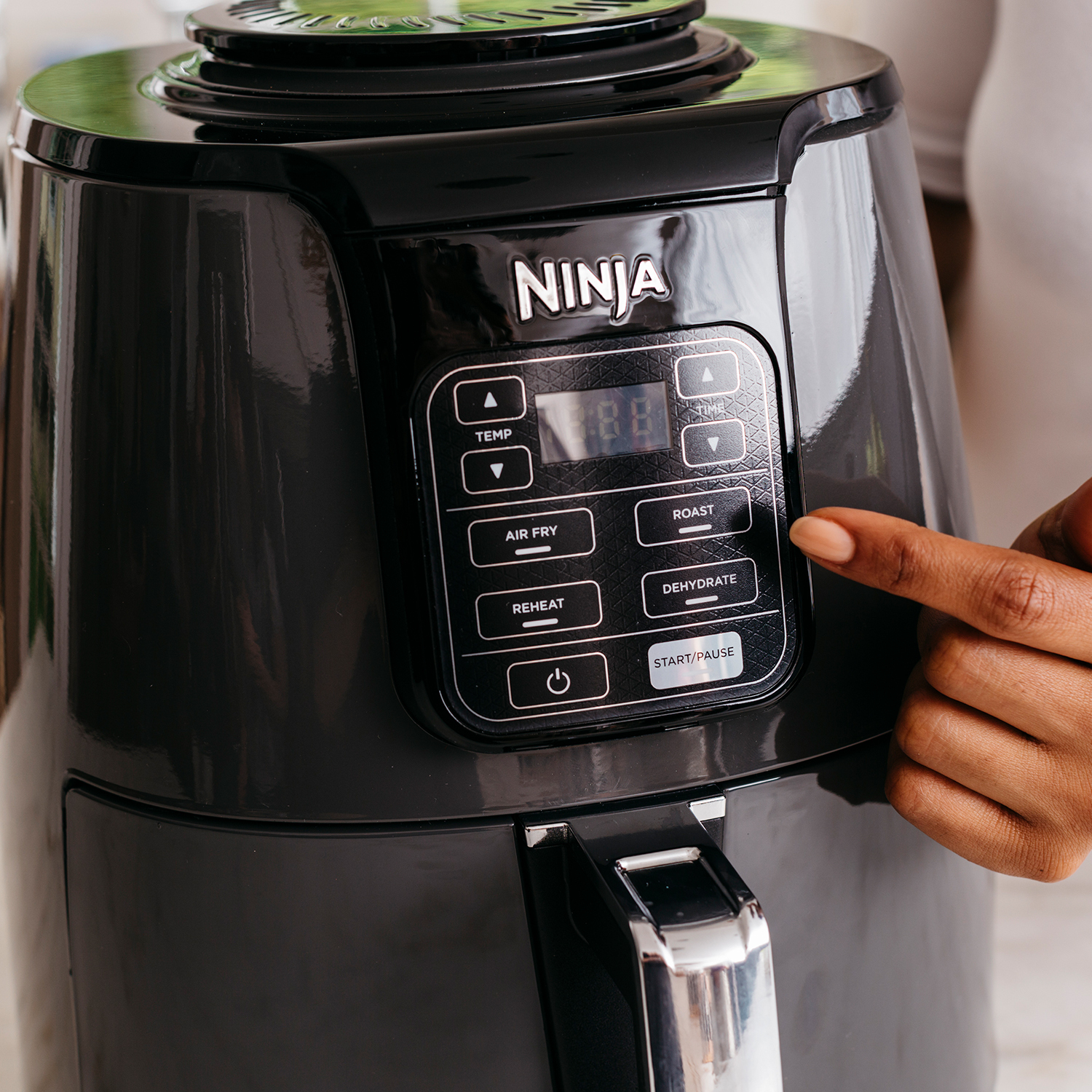 Ninja AF100UK 3.8L Air Fryer and Dehydrator - Grey thumbnail image