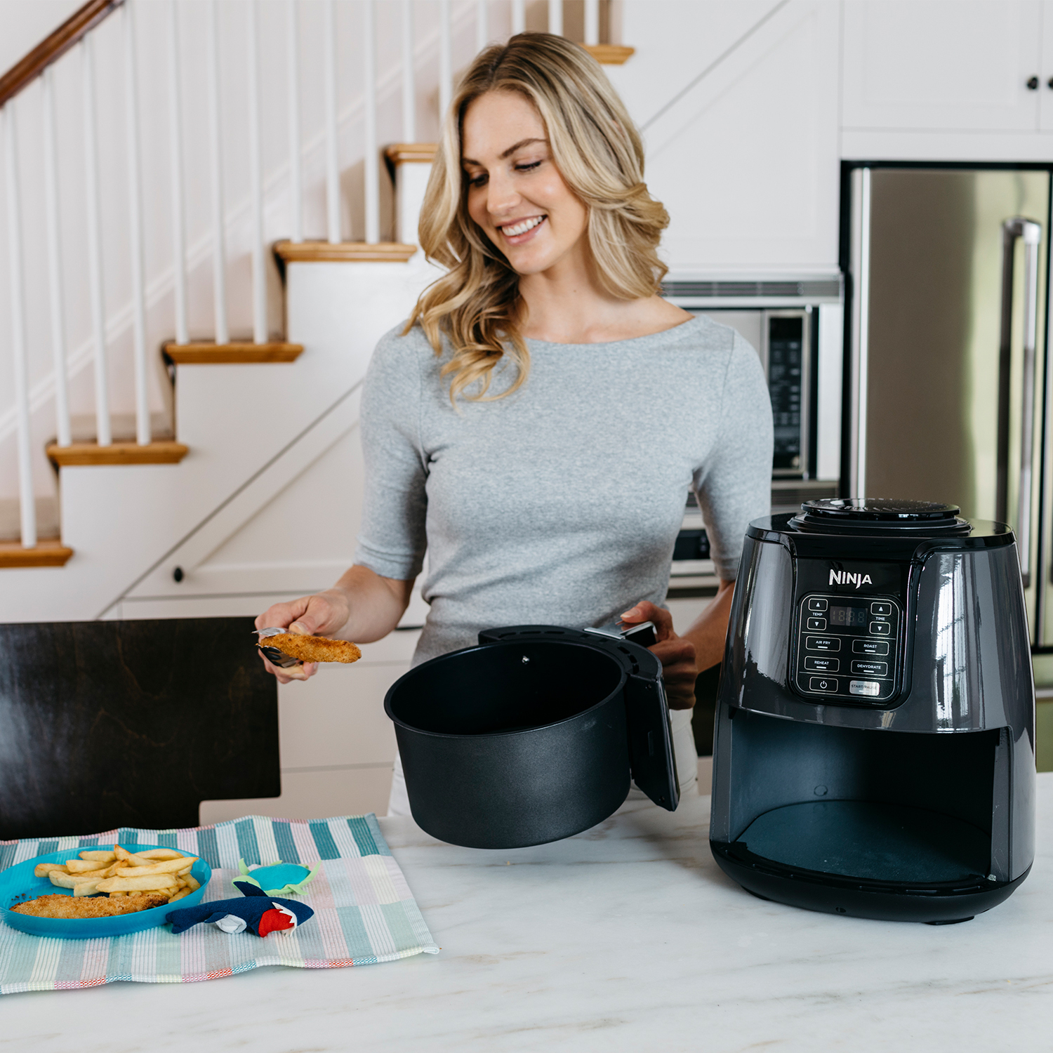 Ninja AF100UK 3.8L Air Fryer and Dehydrator - Grey thumbnail image