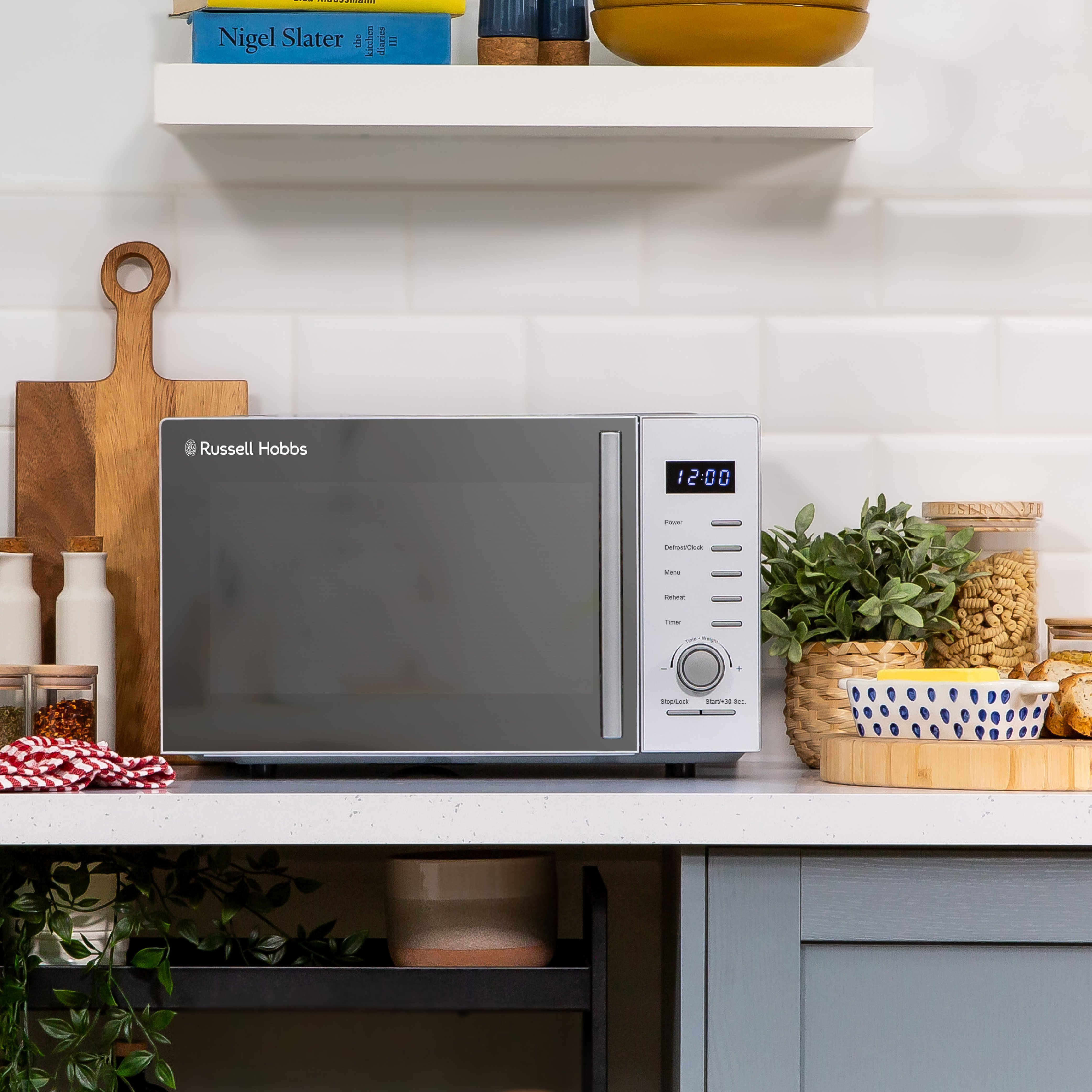 Russell Hobbs RHM2348S 23 Litres Solo 800w Microwave - Silver thumbnail image