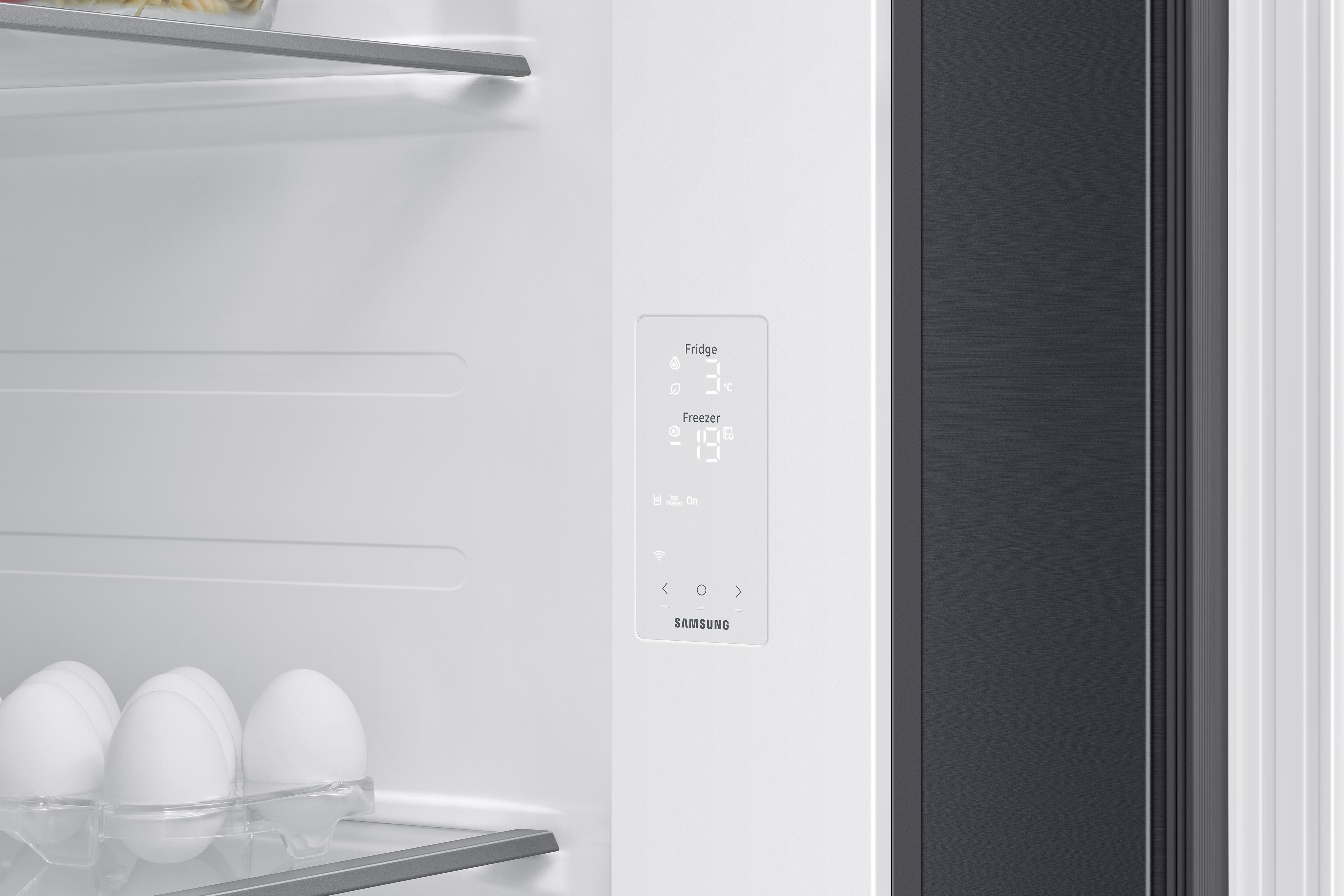 Samsung RS70F66KCFEU  American Fridge Freezer  thumbnail image