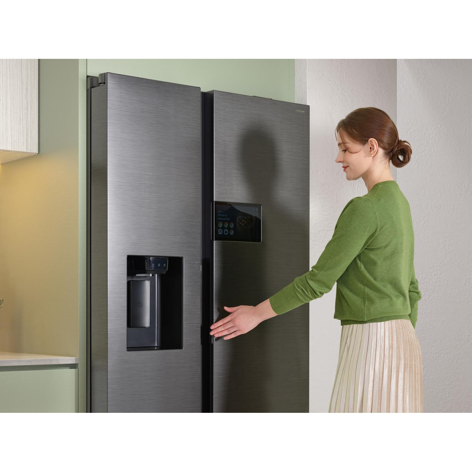 Samsung RS90F64EETEU 91.2cm 60/40 Total No Frost American Fridge Freezer thumbnail image