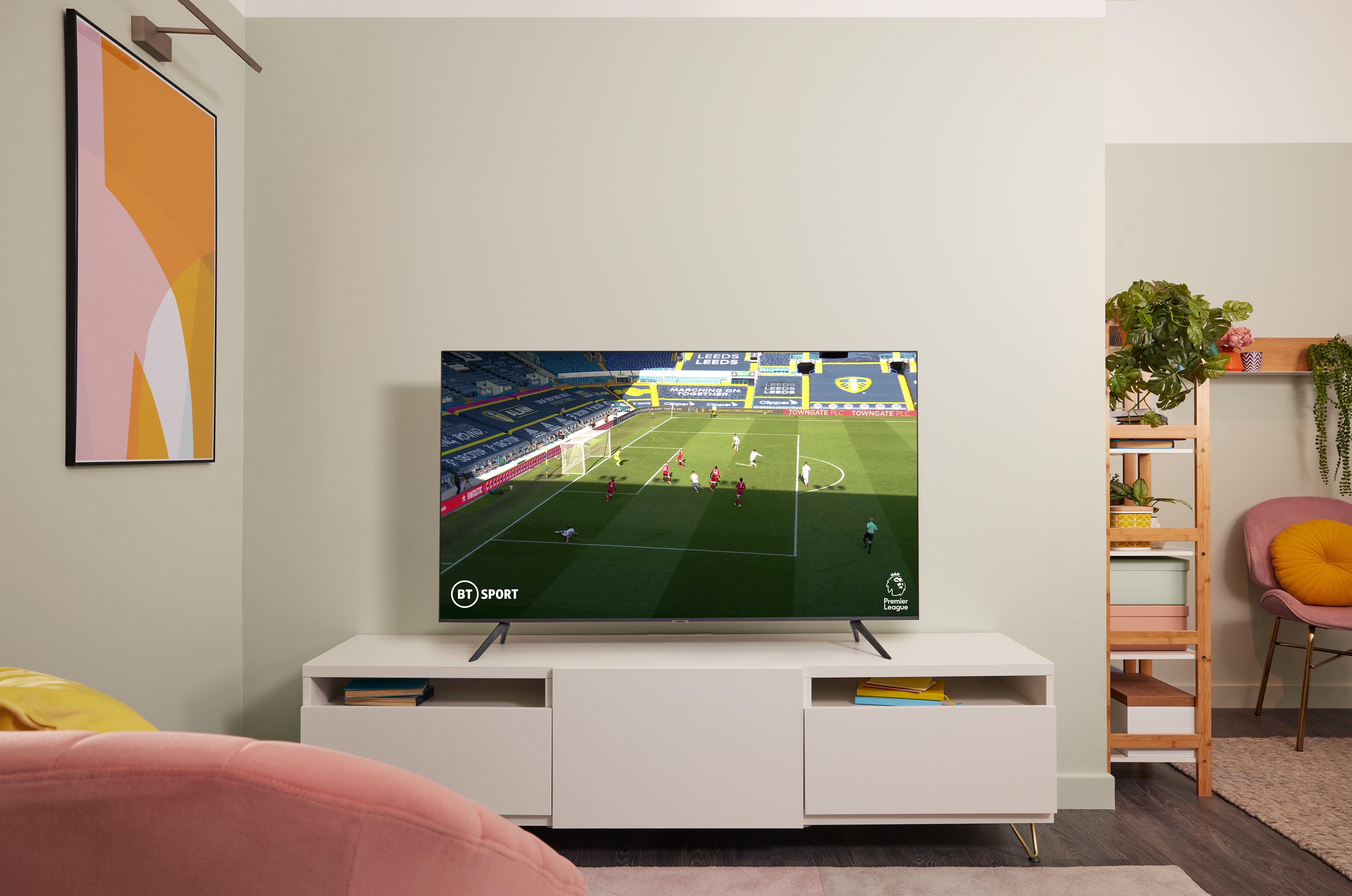 Samsung UE70AU7100KXXU 70" UHD 4K HDR Powered by HDR10+ Smart TV thumbnail image