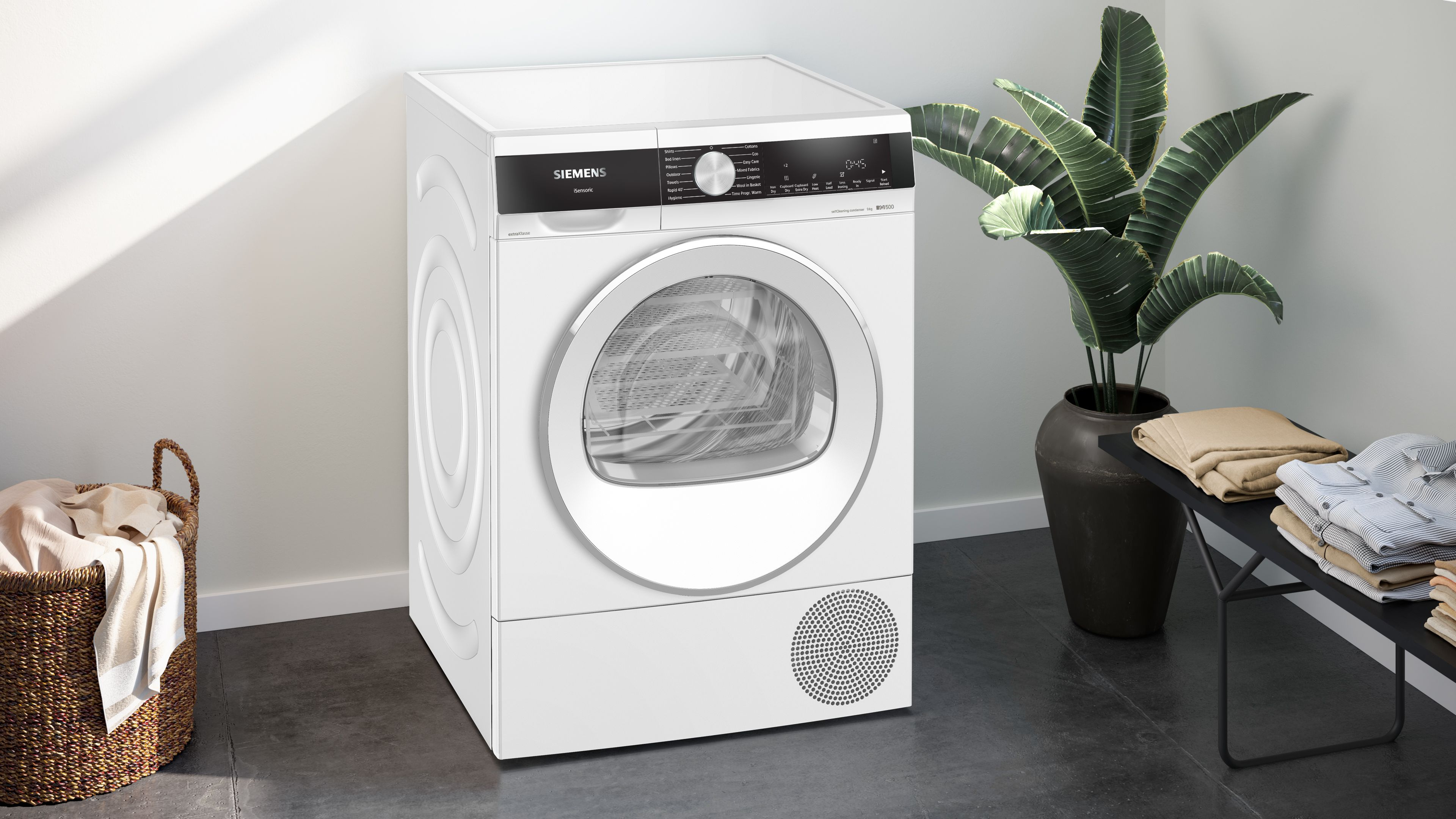 Siemens WQ45G202GB 9kg Heat Pump Tumble Dryer - White thumbnail image