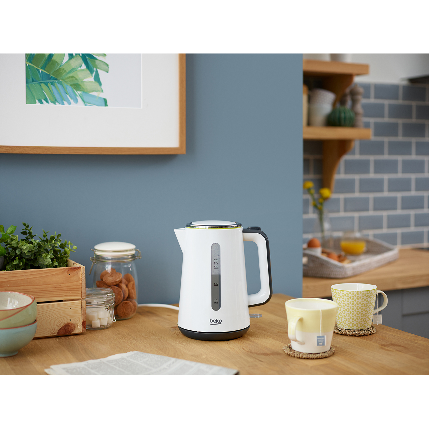 Beko WKM4322W 1.7l Kettle &ndash; White thumbnail image