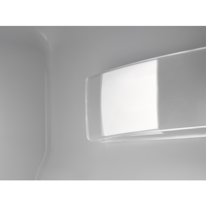 Zanussi ZNNN18ES3 54.6cm 70/30 Integrated Frost Free Fridge Freezer thumbnail image