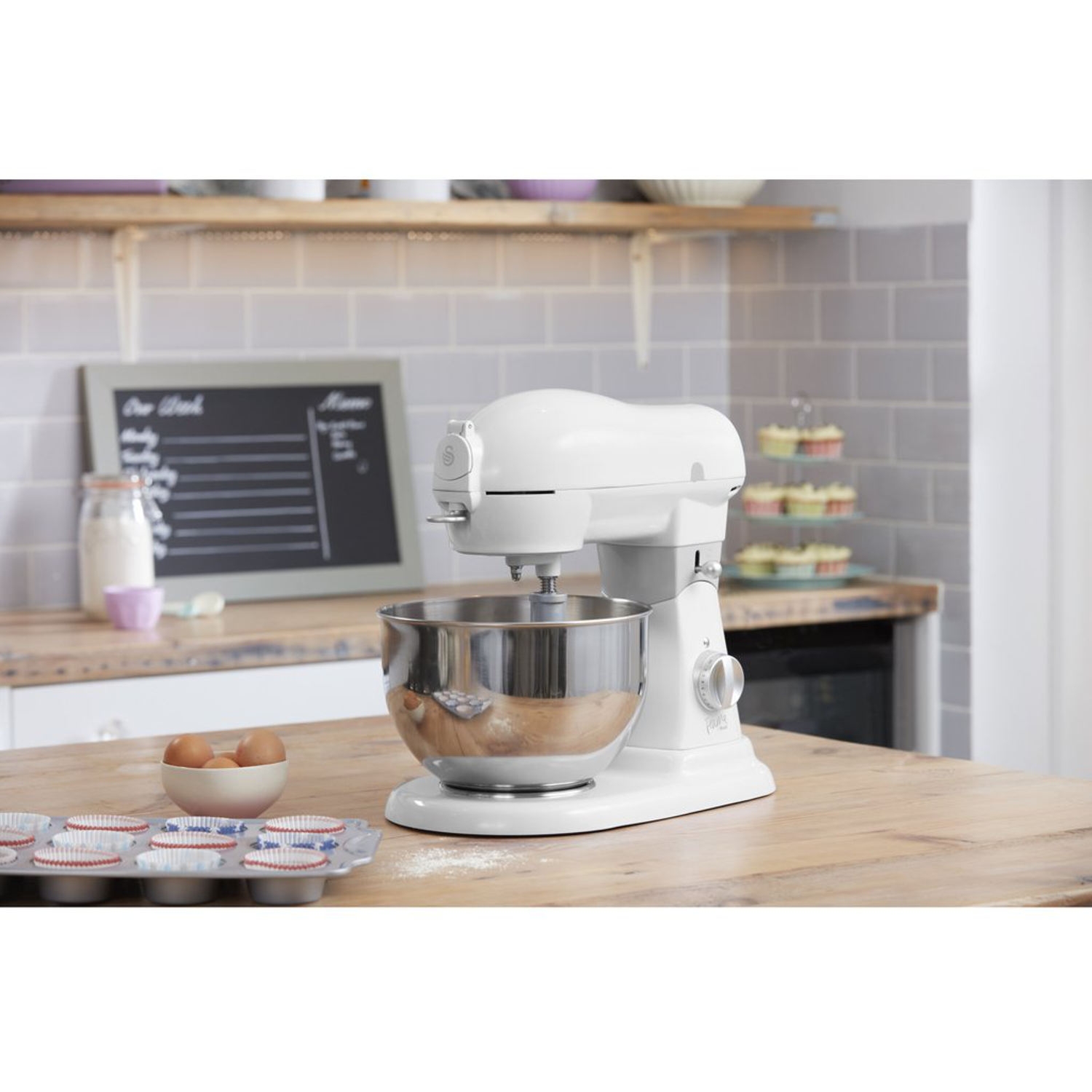 Fearne by Swan 6 Litre Stand Mixer thumbnail image