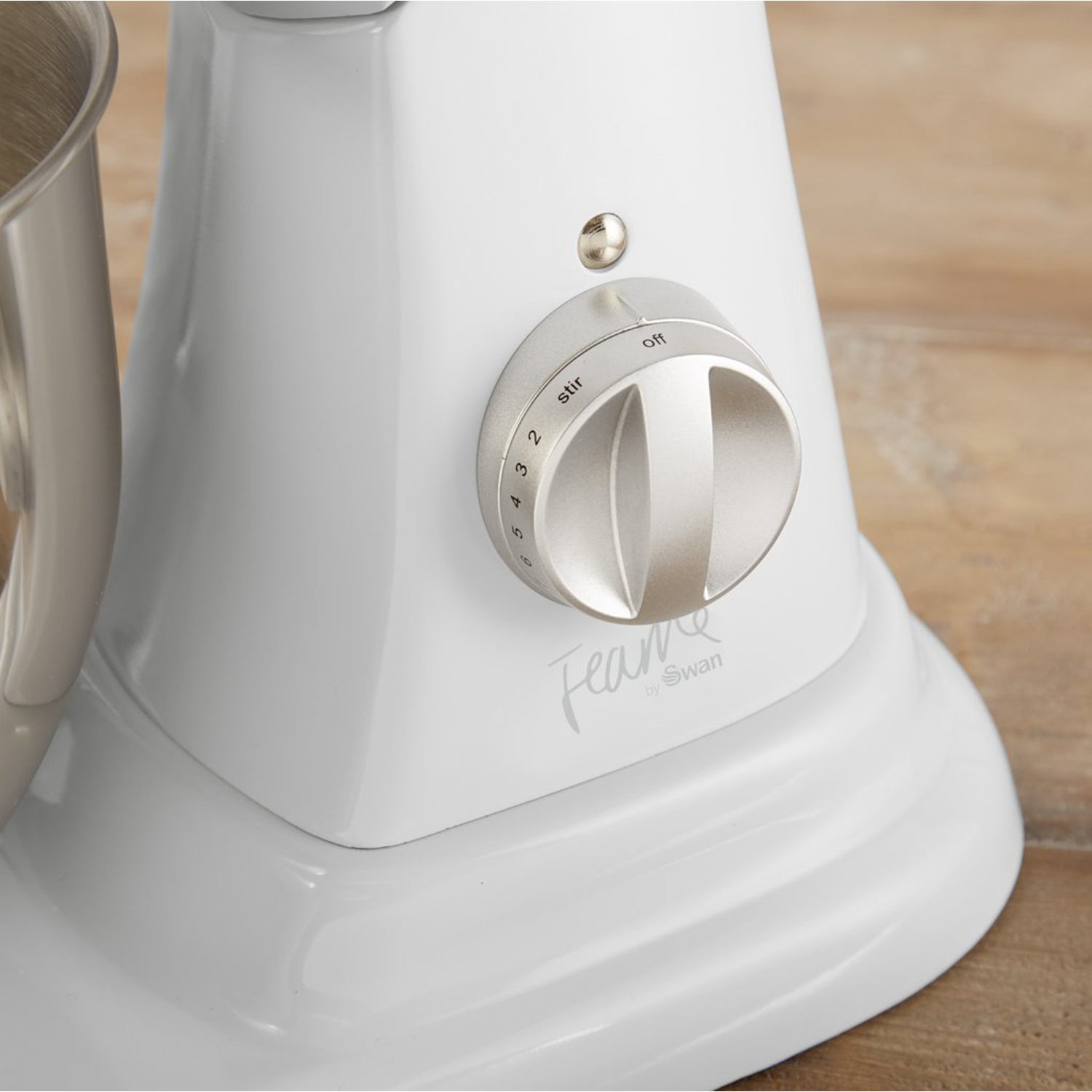 Fearne by Swan 6 Litre Stand Mixer thumbnail image